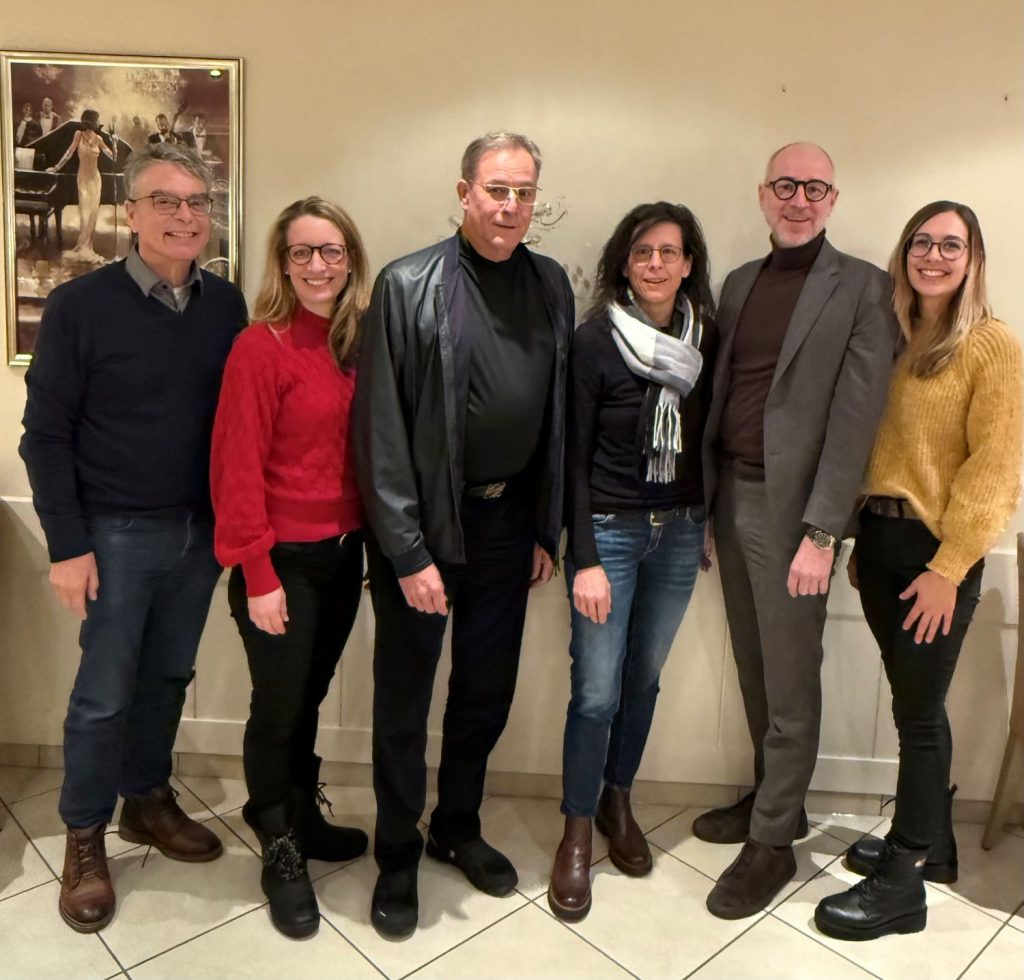 Dr. Hans Huber, stv. Versammlungsleiter des FVDZ, Dr. Romana Krapf, stv. Landesvorsitzende, Christian Berger, Dr. Andrea Jehle, Dr. Berthold Fournè und Nathalie Huber. Auf dem Bild fehlen Dr. Werner Krapf und Dr. Uwe Kaspar.